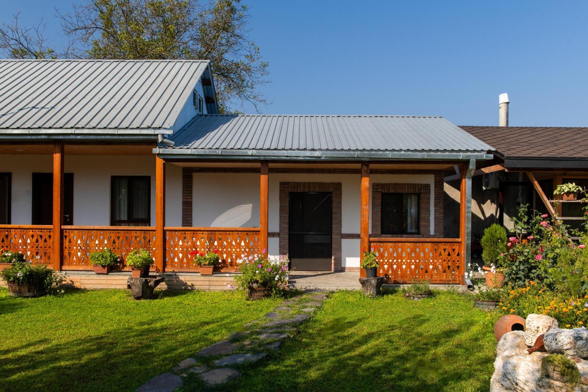Alvani Inn K'vemo Alvani Exterior foto